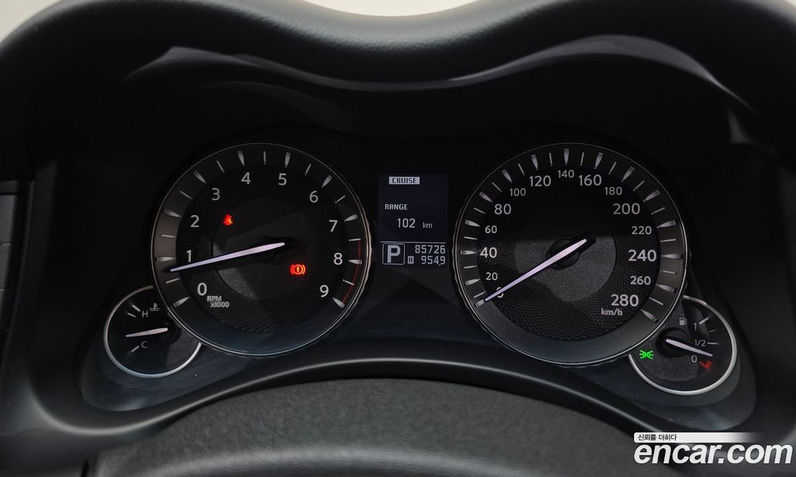 Infiniti M37 фото 8