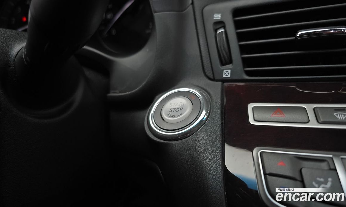 Infiniti M37 фото 16