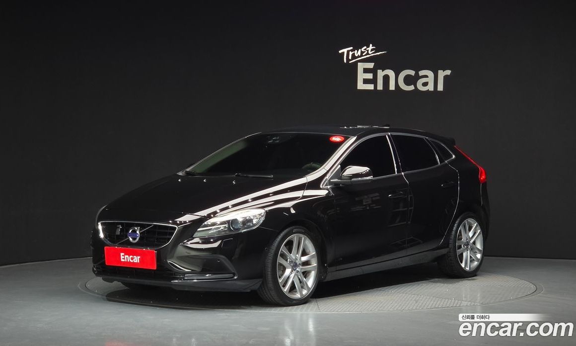 Volvo V40
