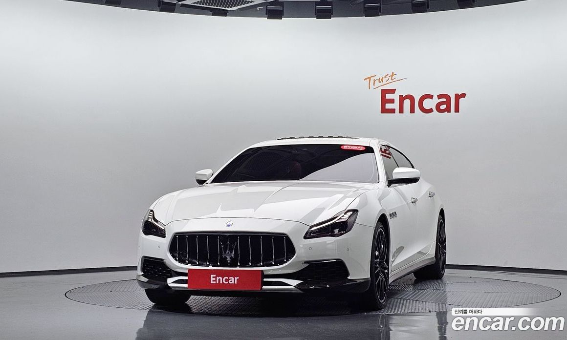 Maserati Quattroporte фото 3