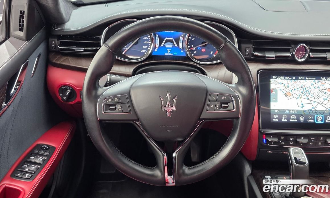 Maserati Quattroporte фото 13