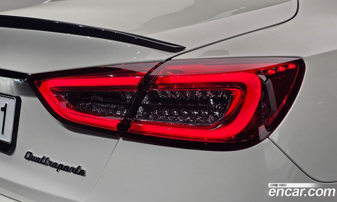 Maserati Quattroporte фото 24