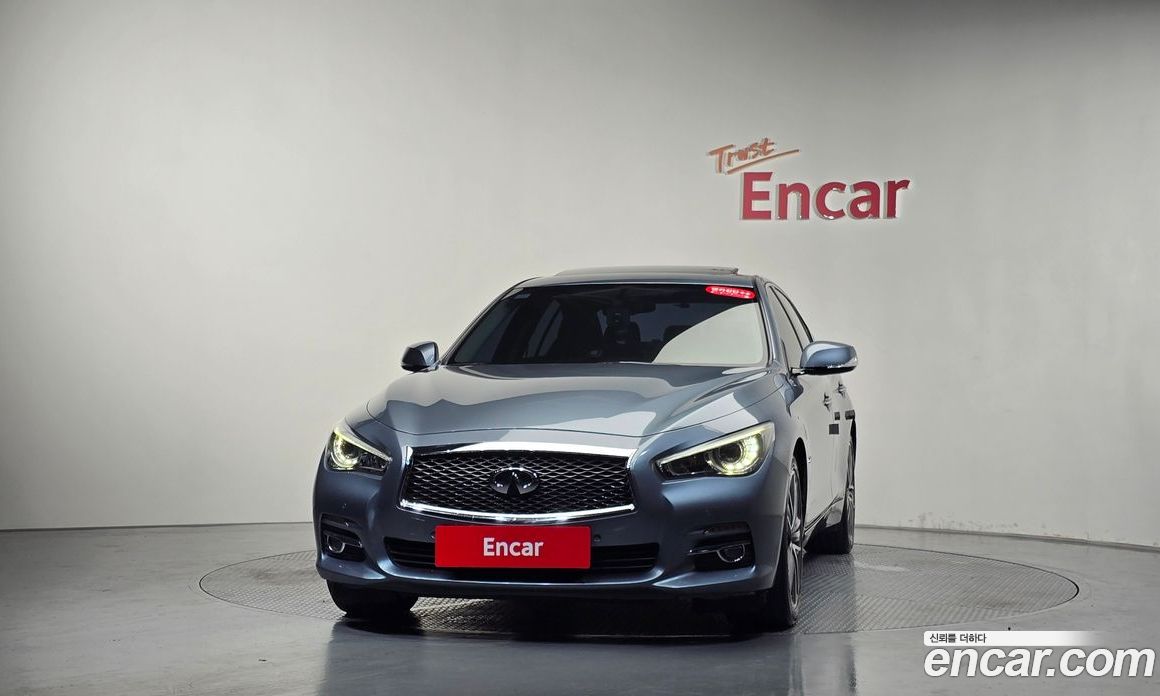Infiniti Q50 фото 2