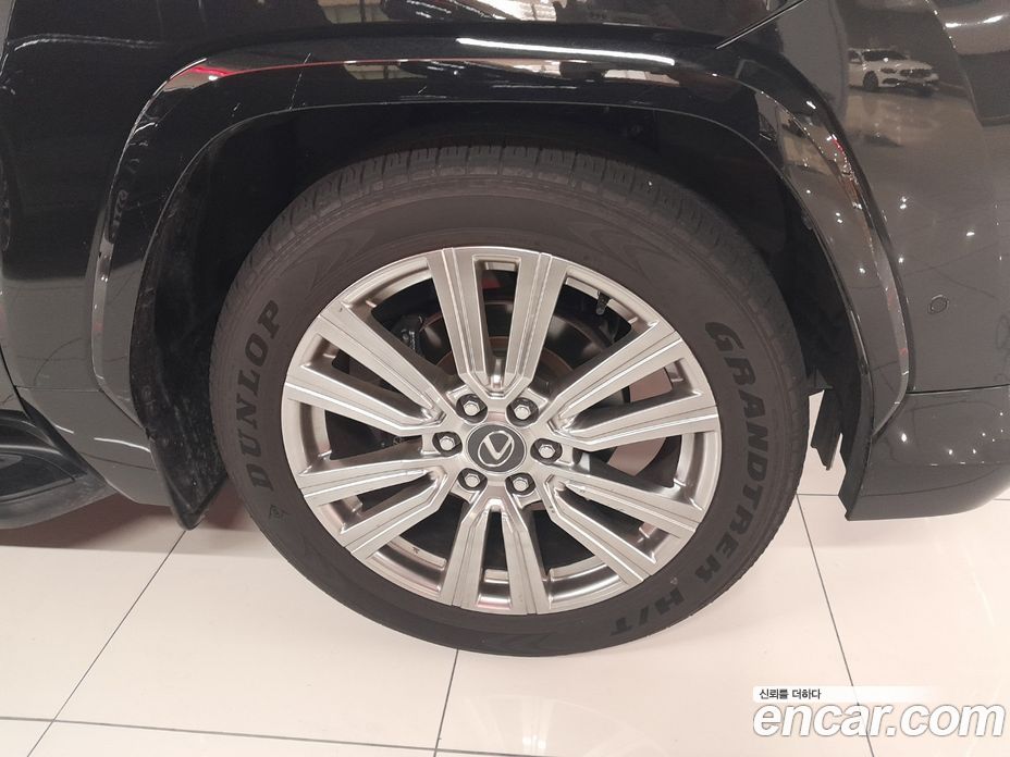 Lexus LX 4th Gen фото 12