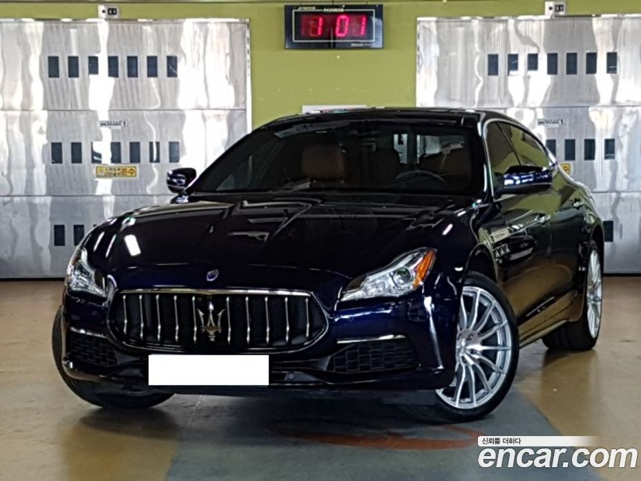 Maserati Quattroporte