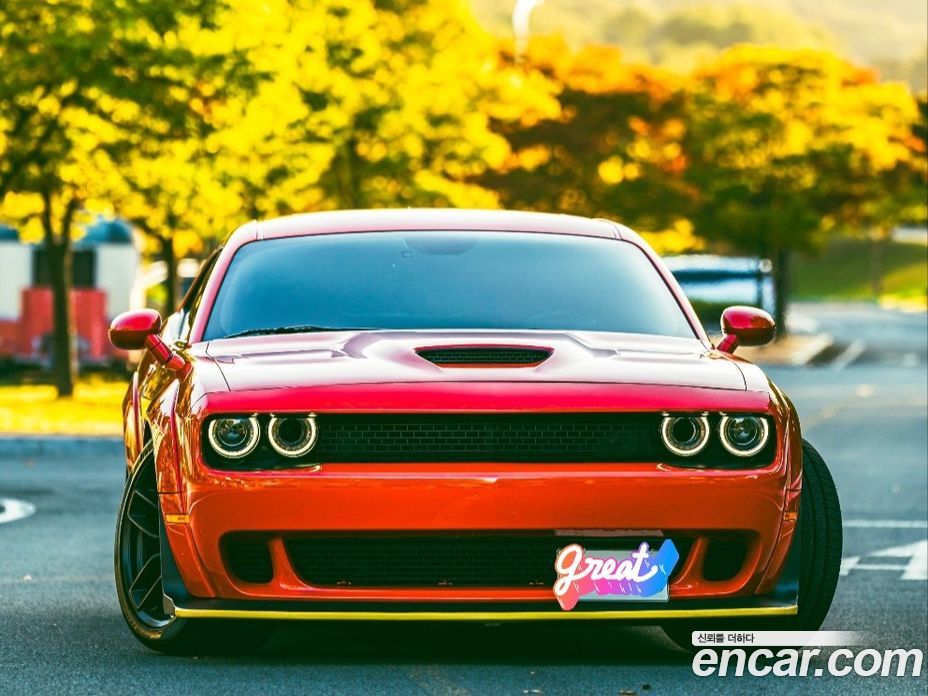 Dodge Challenger фото 3
