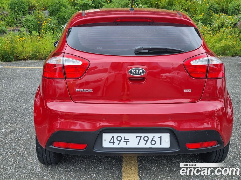 Kia Pride 3rd Gen фото 4