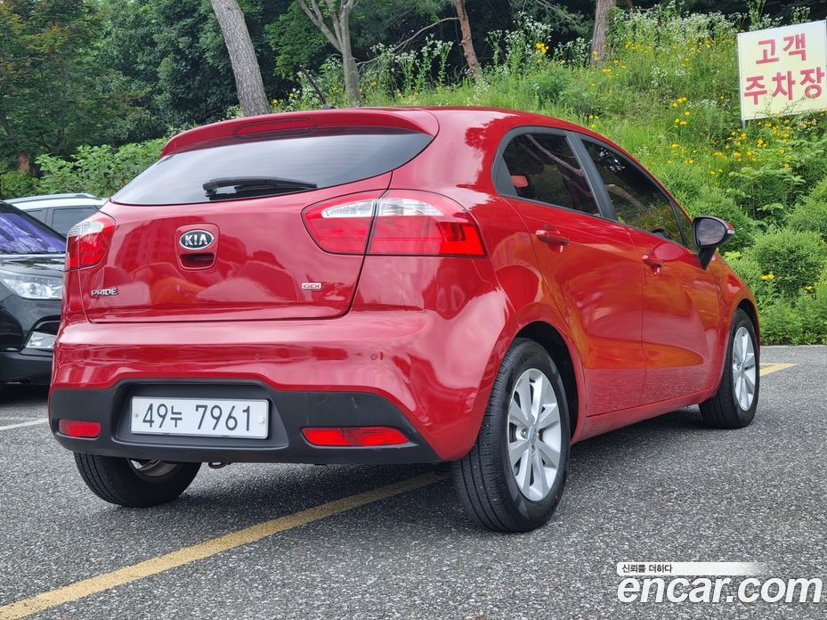 Kia Pride 3rd Gen фото 12