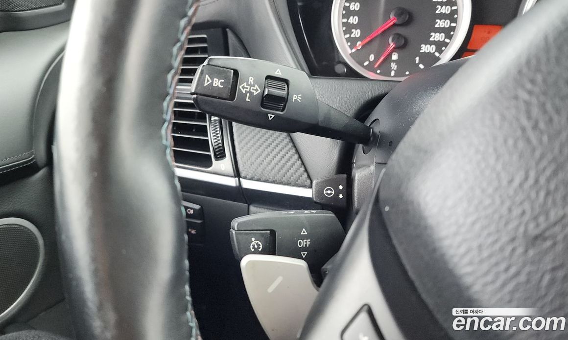 BMW X6M (E71) фото 14