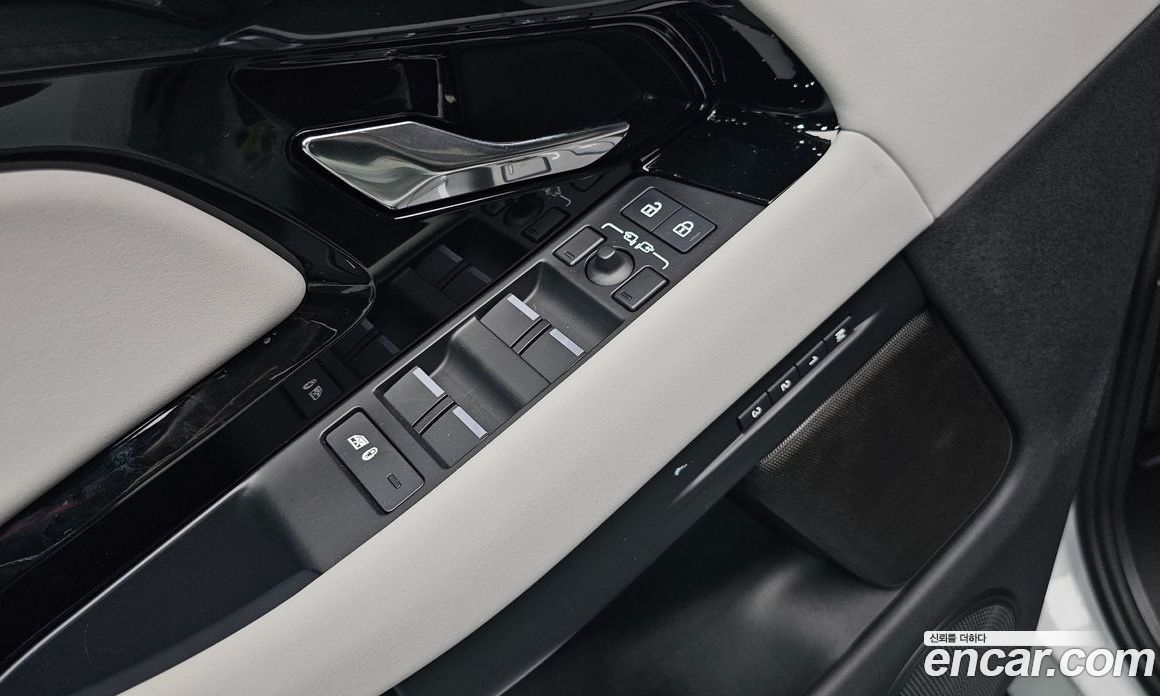 Land Rover Range Rover Evoque 2nd Gen фото 17