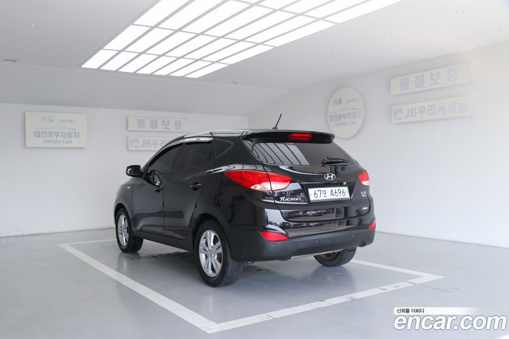 Hyundai Tucson ix фото 6