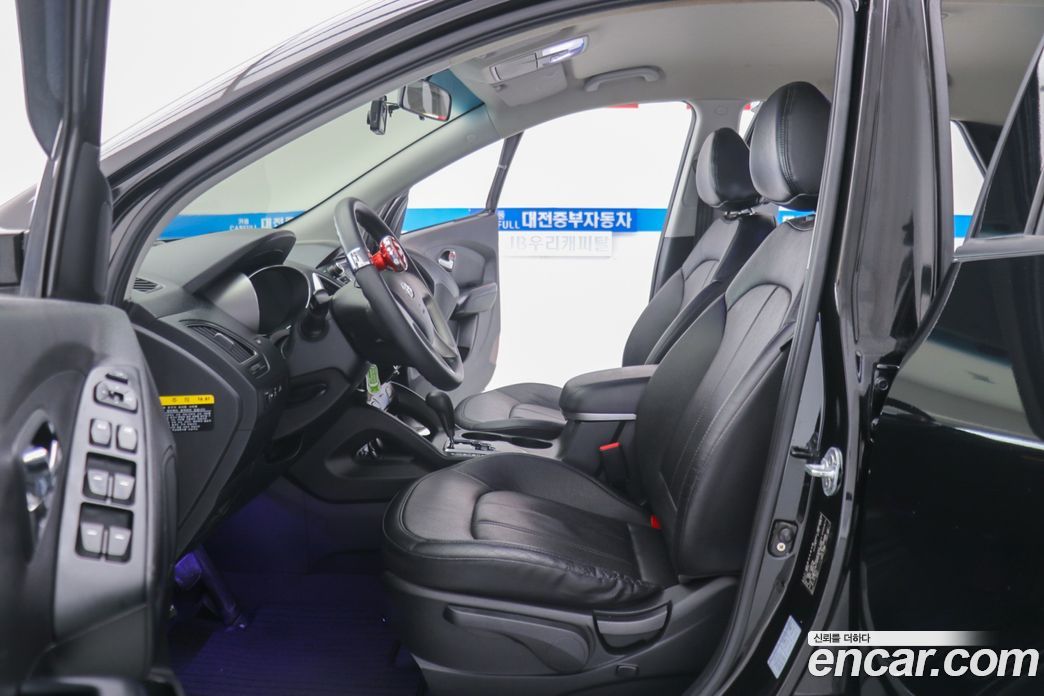 Hyundai Tucson ix фото 8