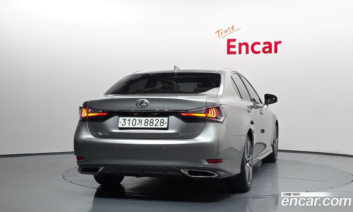 Lexus New GS300 фото 4