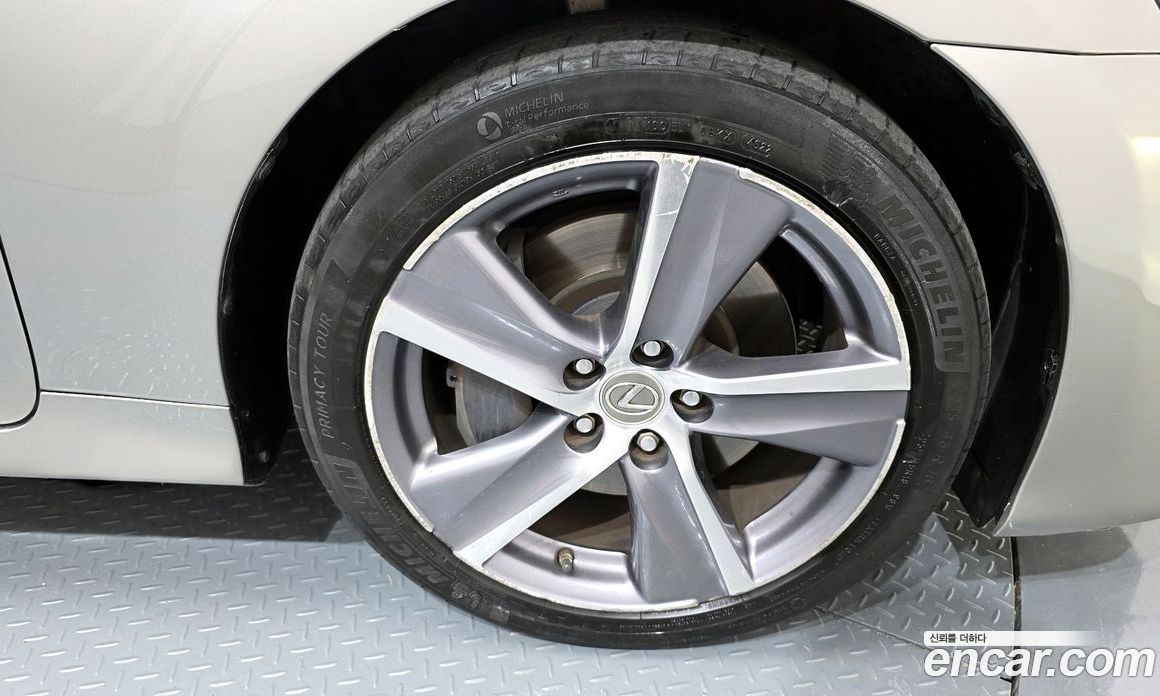 Lexus New GS300 фото 5