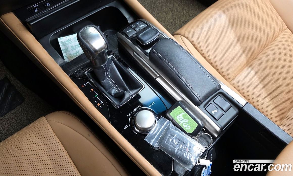 Lexus New GS300 фото 9
