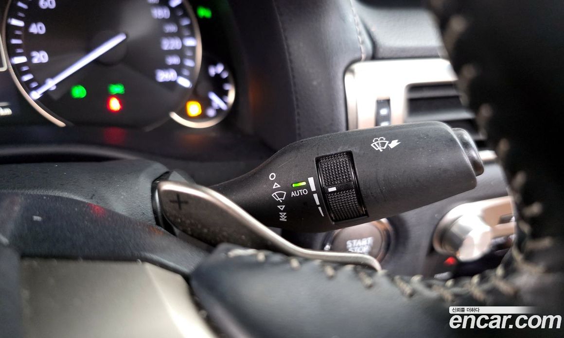 Lexus New GS300 фото 15
