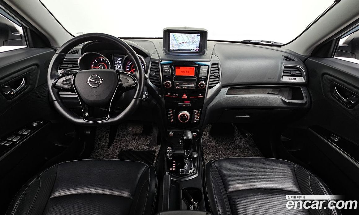 SsangYong (KG Mobility) Tivoli фото 7