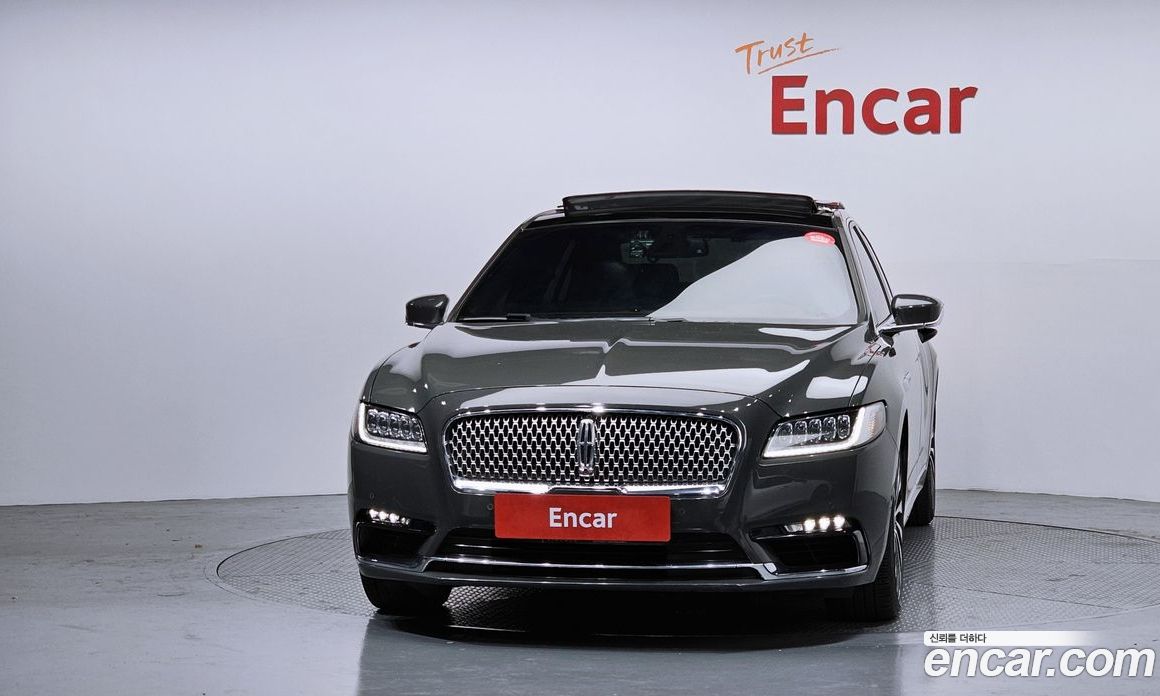Lincoln Continental 10th Gen фото 3