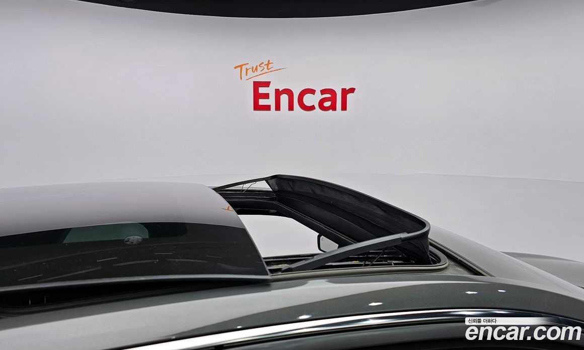 Lincoln Continental 10th Gen фото 20