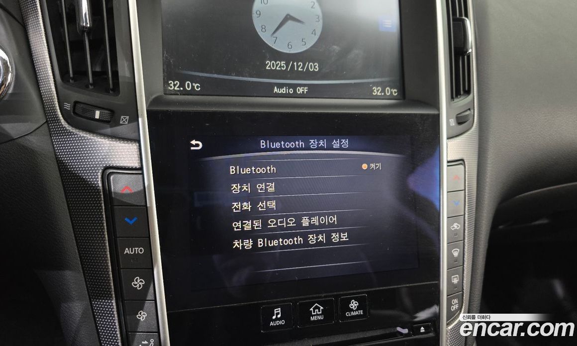 Infiniti Q50 фото 16