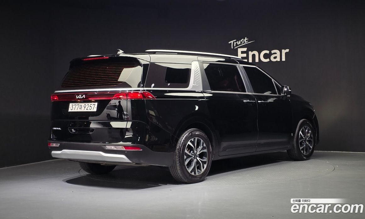 Kia Carnival 4th Gen фото 2