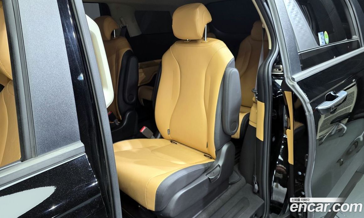 Kia Carnival 4th Gen фото 11