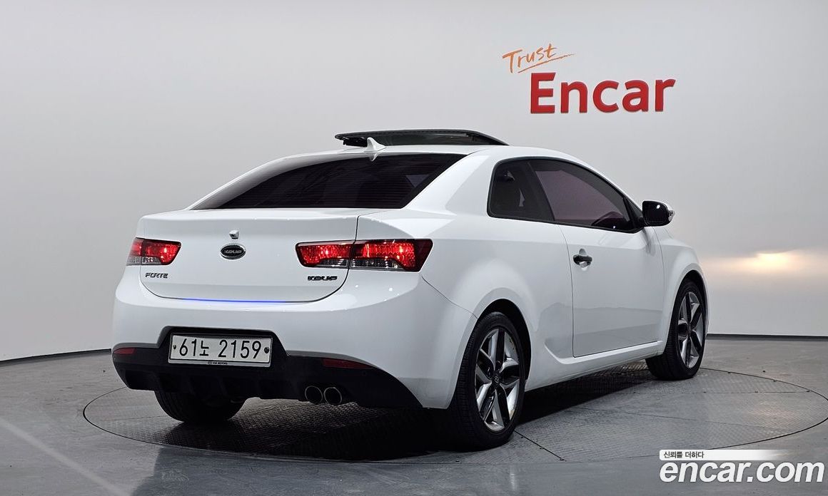 Kia Forte Koup фото 2