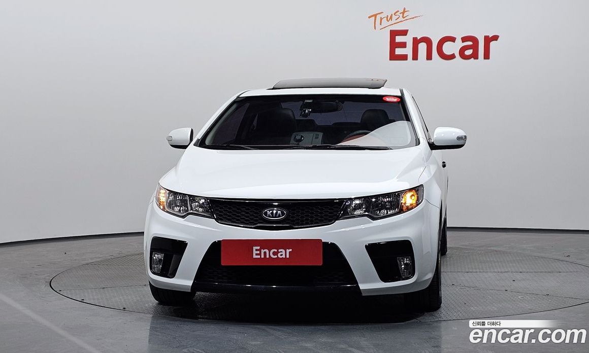 Kia Forte Koup фото 3