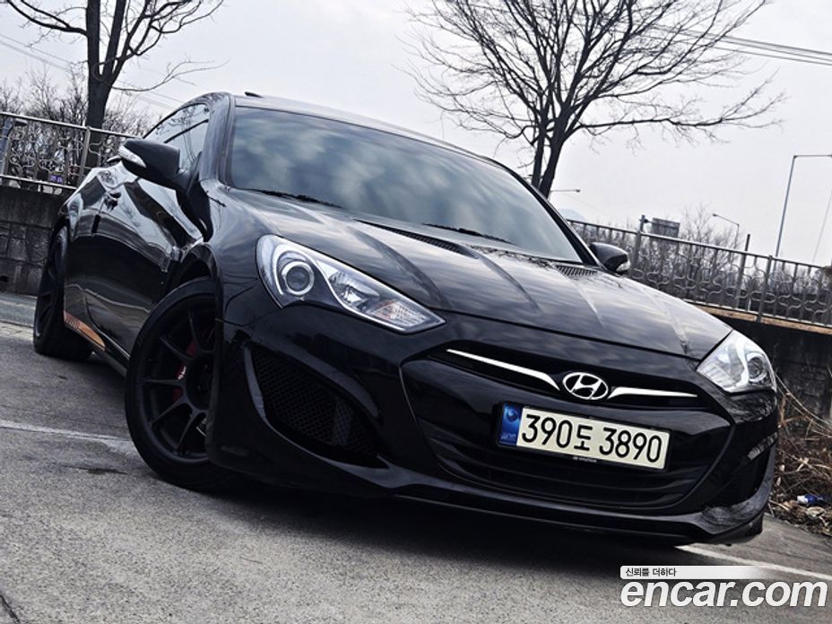 Hyundai Genesis Coupe фото 11