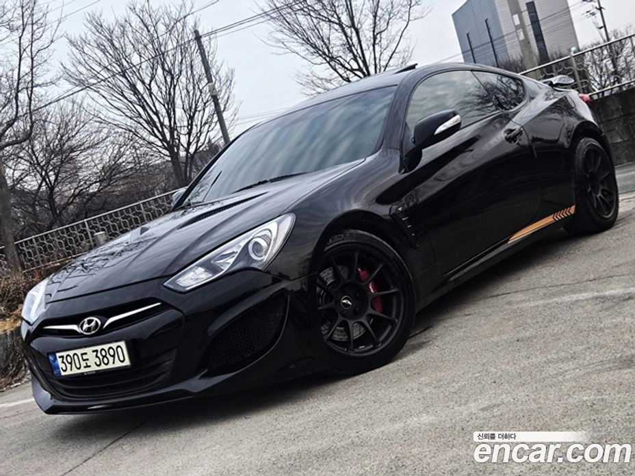 Hyundai Genesis Coupe фото 14