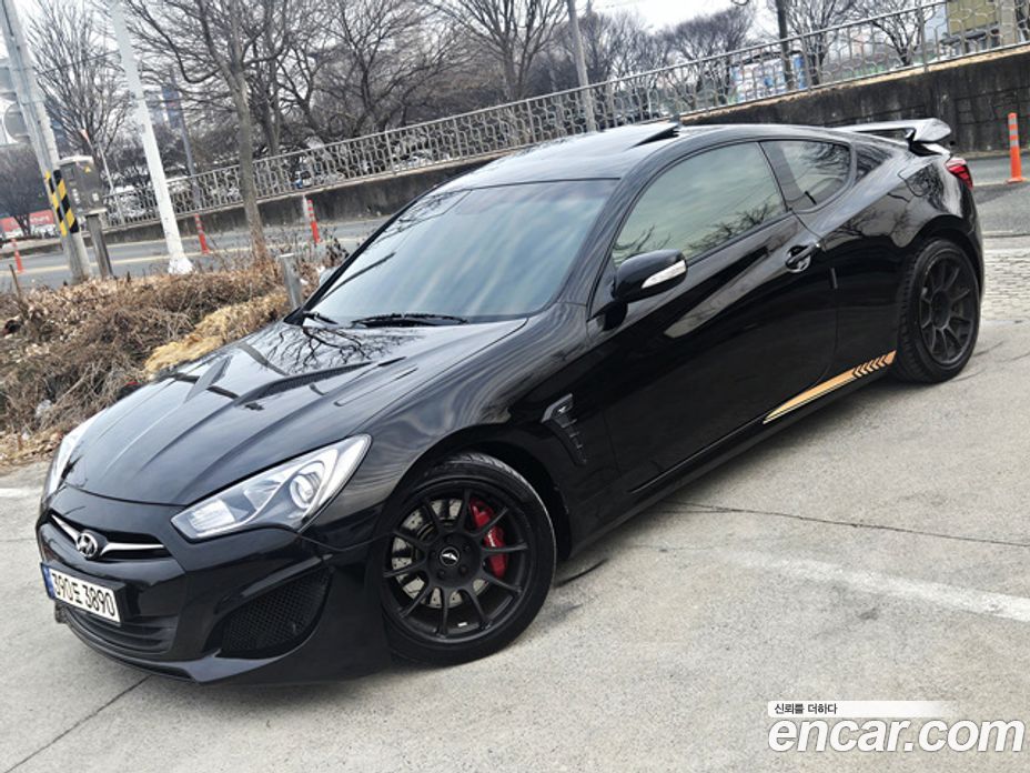 Hyundai Genesis Coupe фото 18