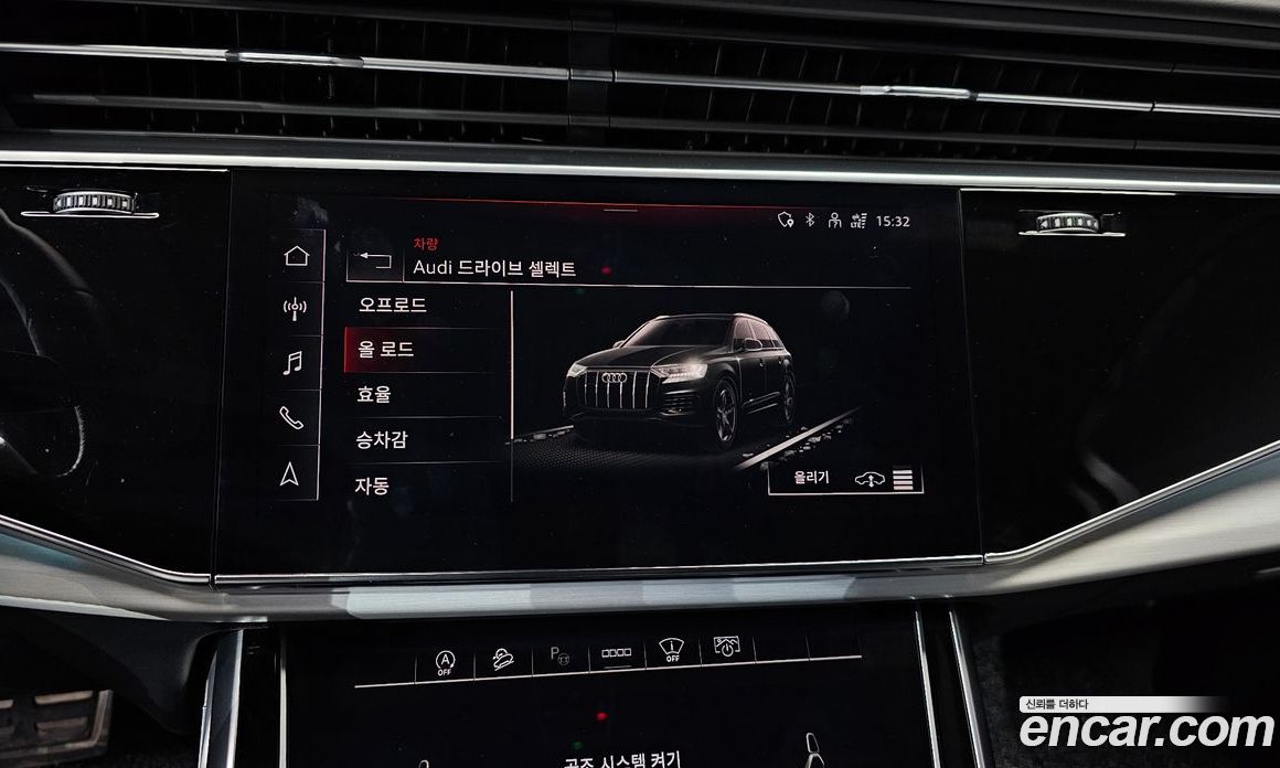 Audi Q7 (4M) фото 18