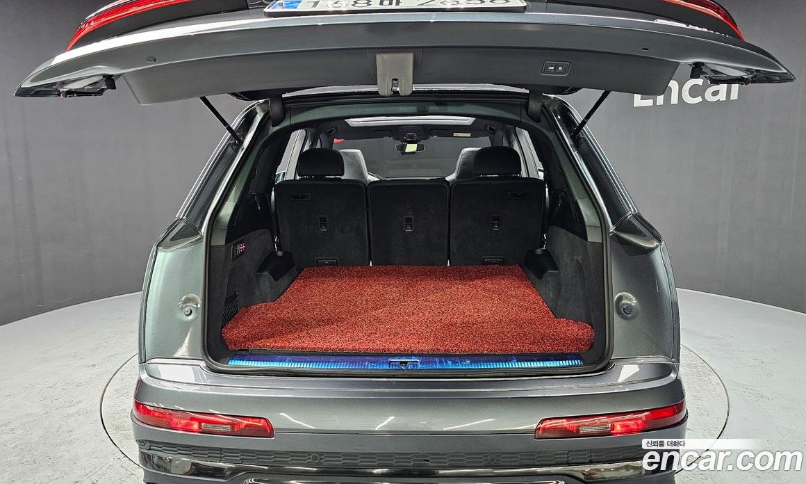 Audi Q7 (4M) фото 20