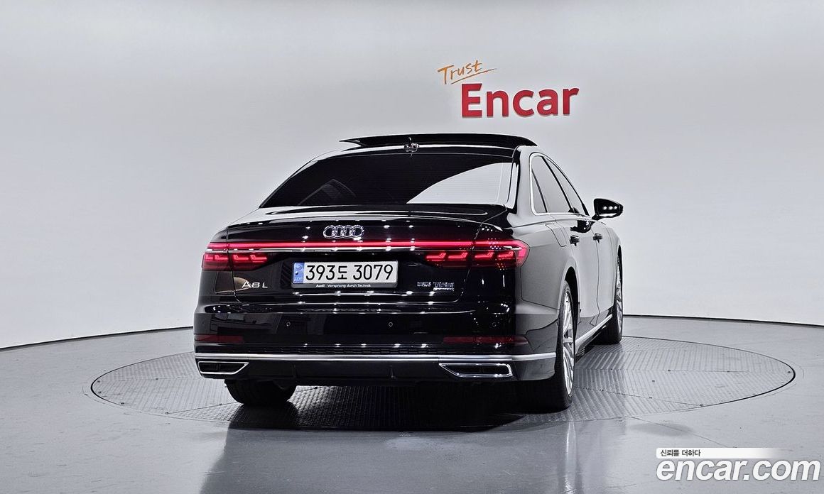 Audi A8 (D5) фото 4