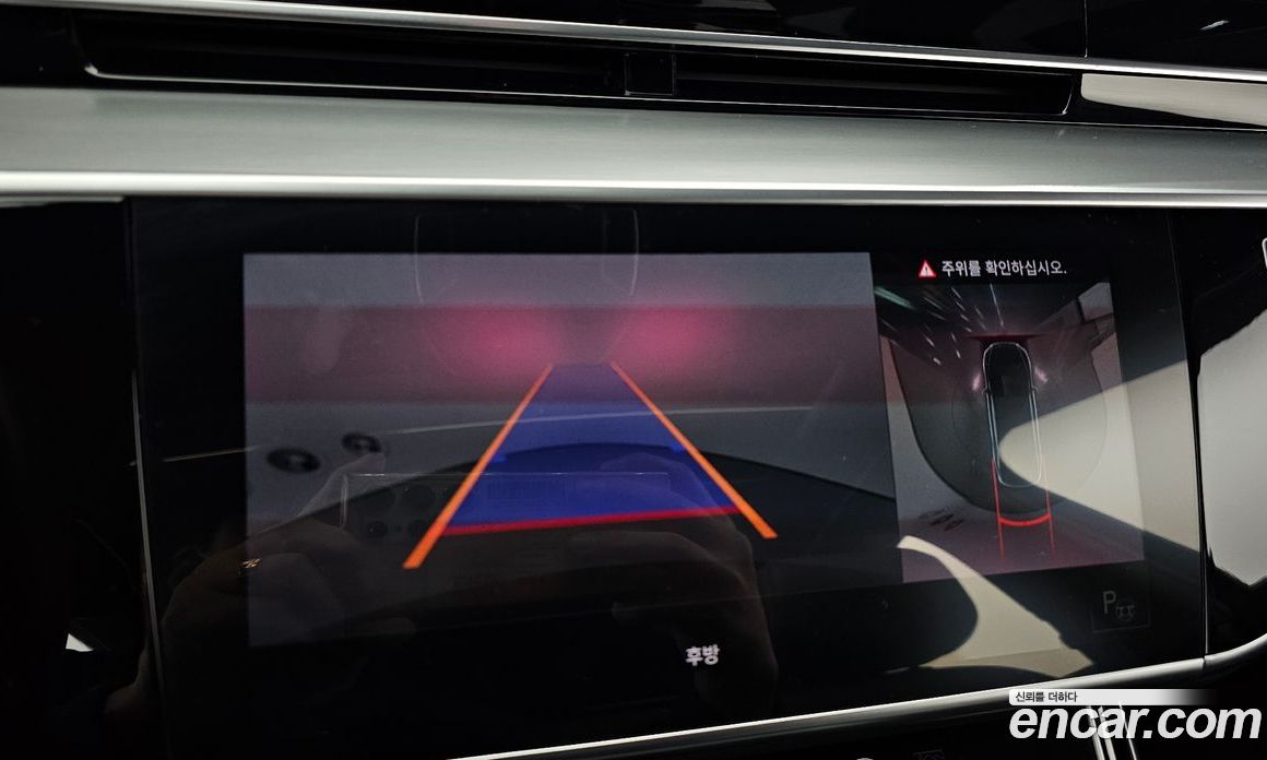 Audi A8 (D5) фото 15