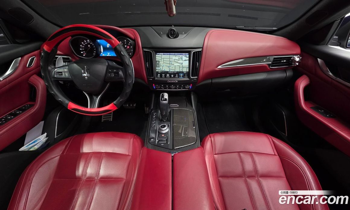 Maserati Levante фото 7