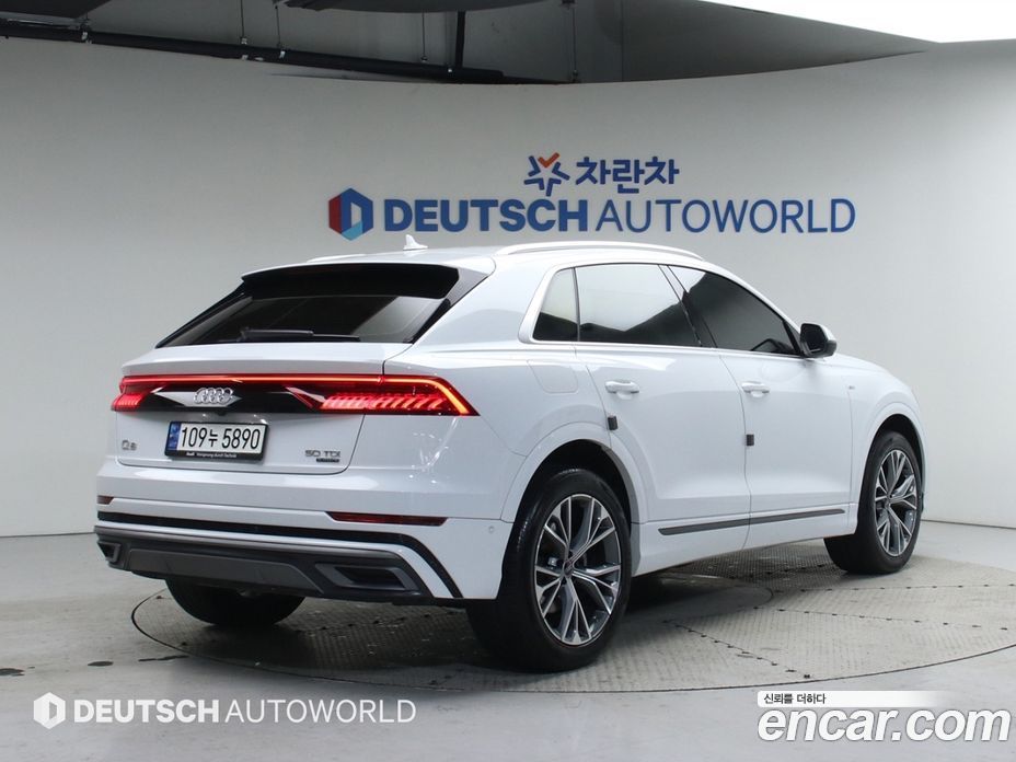 Audi Q8 (4M) фото 2