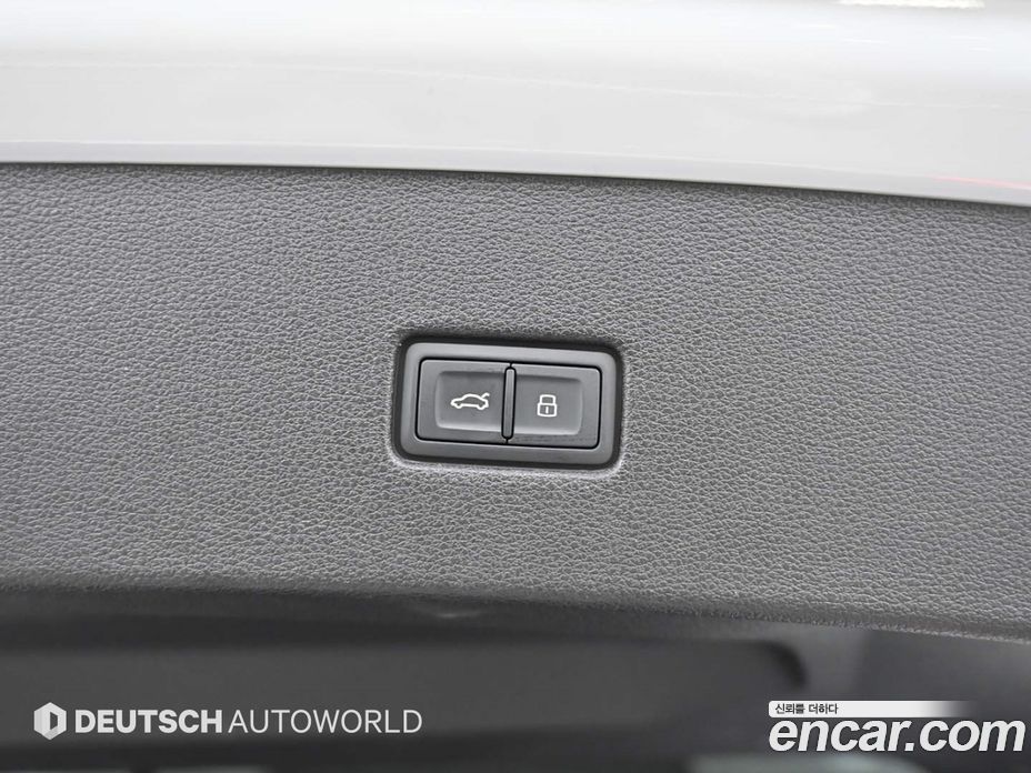 Audi Q8 (4M) фото 20