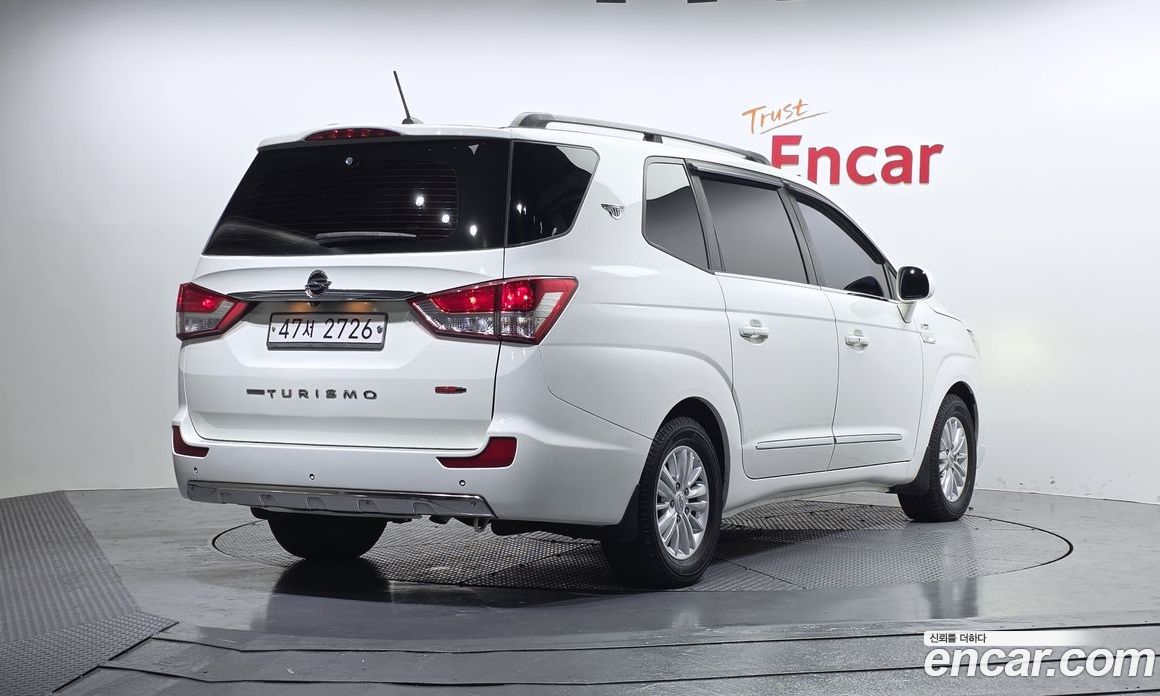SsangYong (KG Mobility) Korando Turismo фото 2