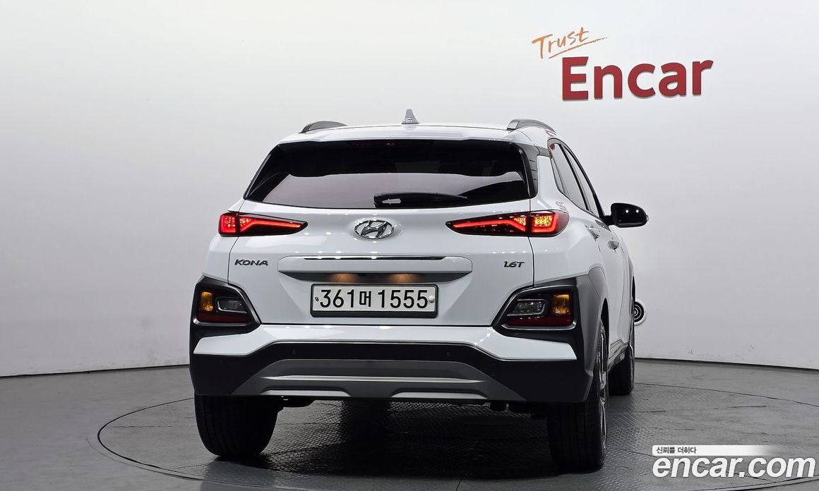 Hyundai Kona фото 4