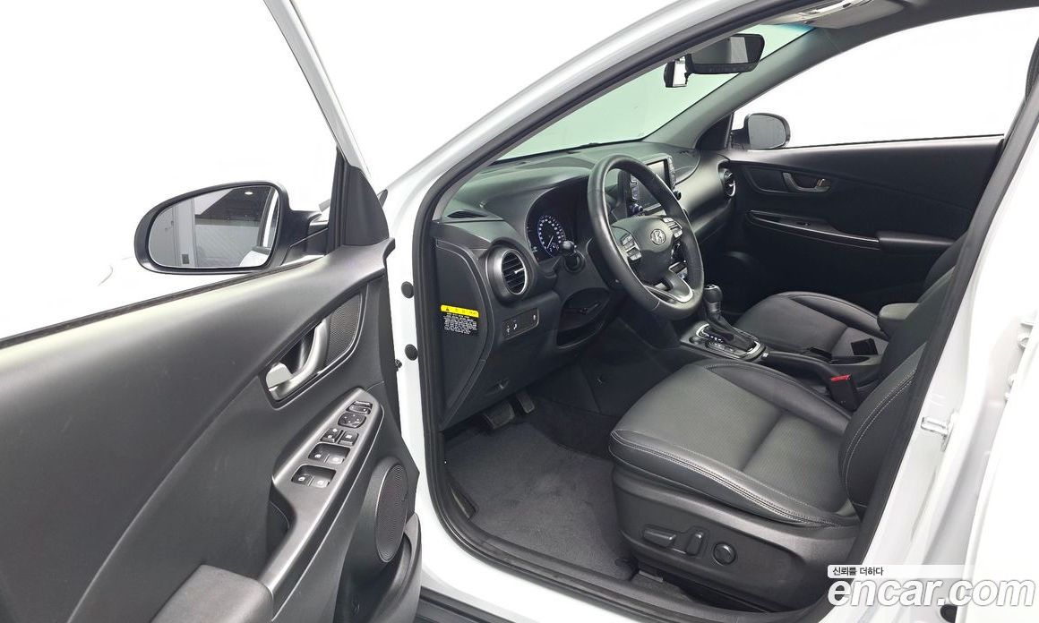 Hyundai Kona фото 10