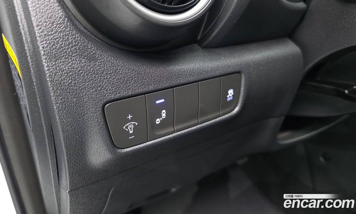 Hyundai Kona фото 13
