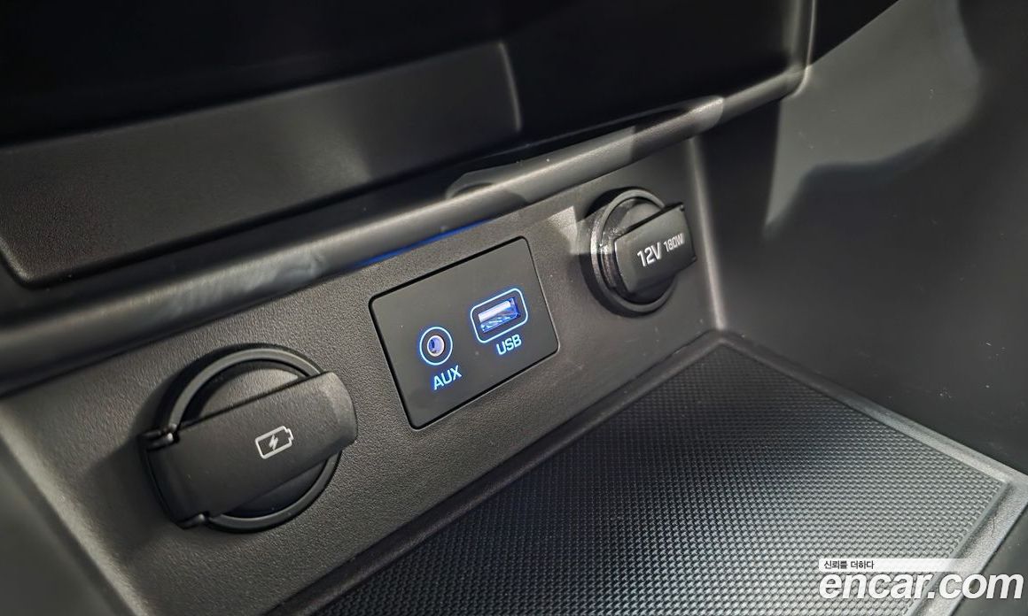 Hyundai Kona фото 18