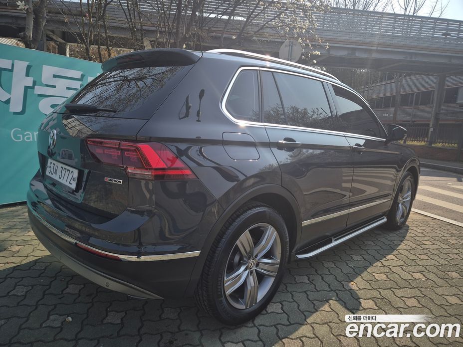 Volkswagen Tiguan 2nd Gen фото 4