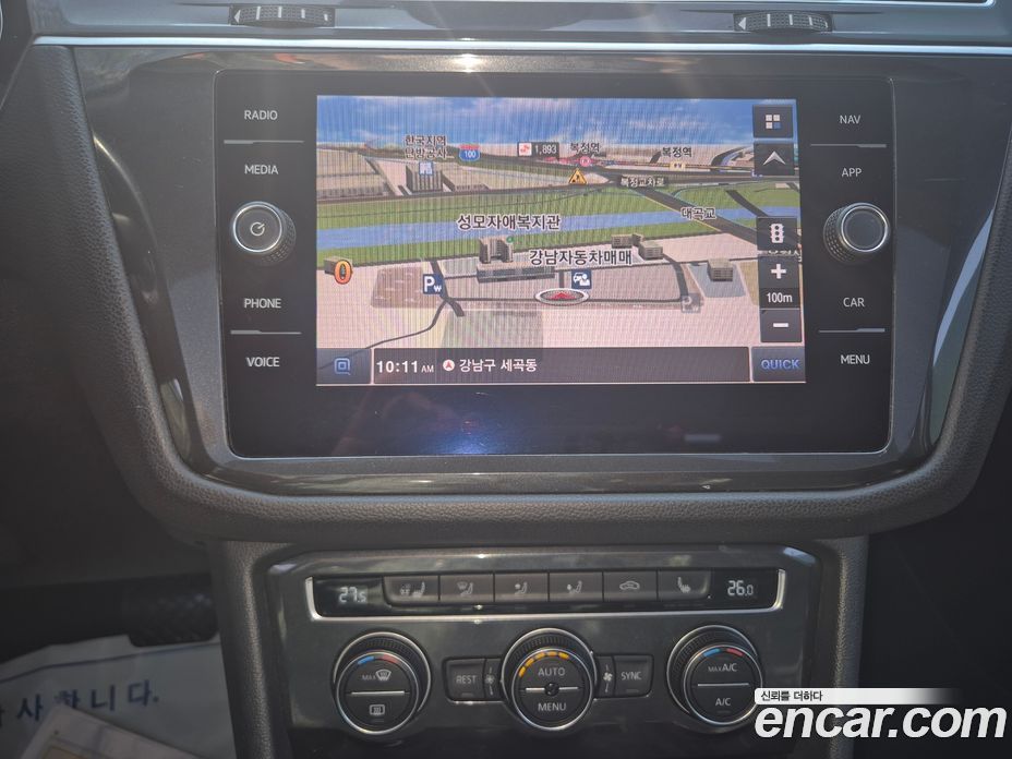 Volkswagen Tiguan 2nd Gen фото 13