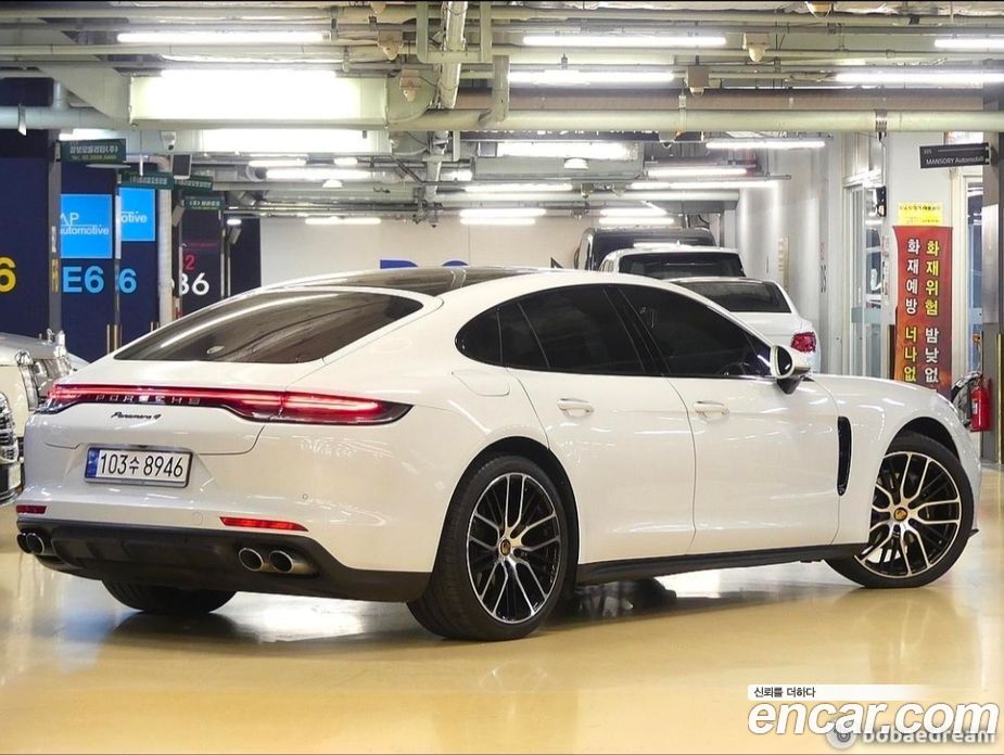 Porsche Panamera (971) фото 3