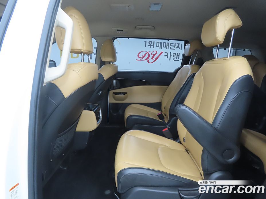 Kia Carnival 4th Gen фото 15