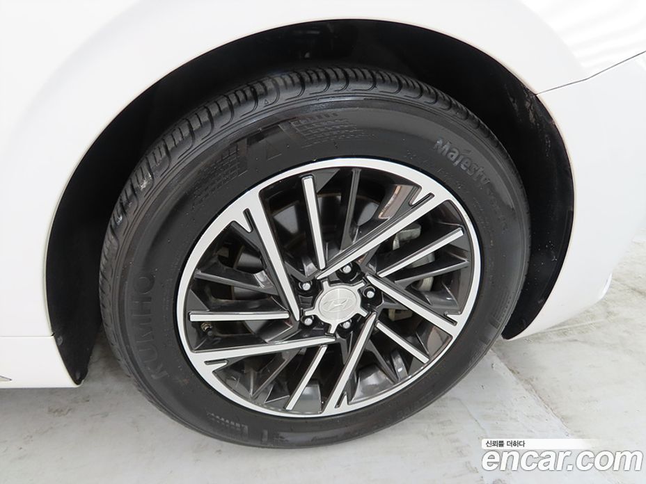 Hyundai Grandeur (IG) 6th Gen Restyling фото 5