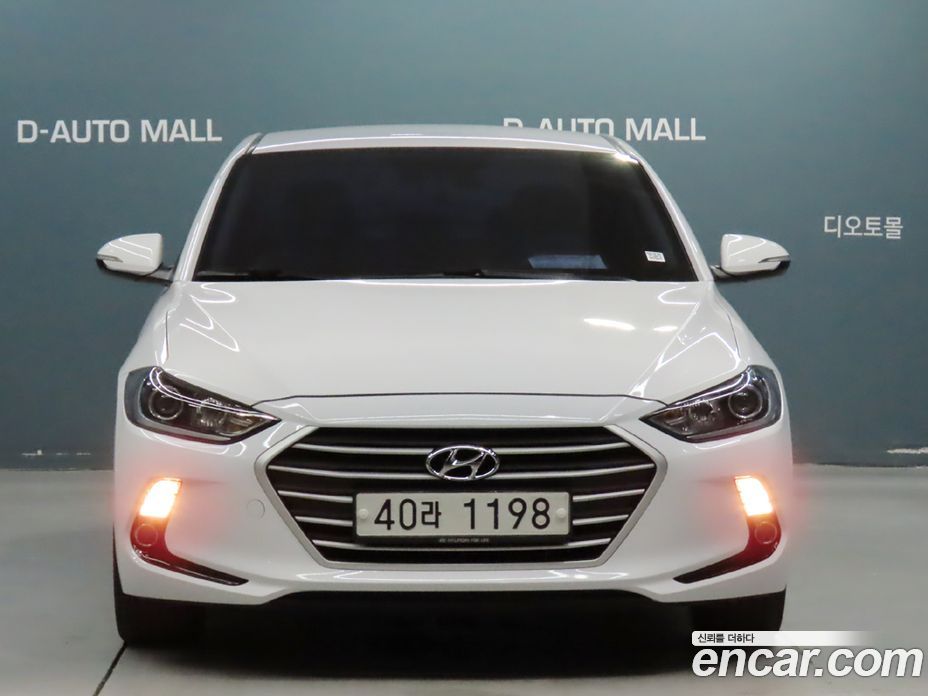 Hyundai Avante (AD) 6th Gen фото 2