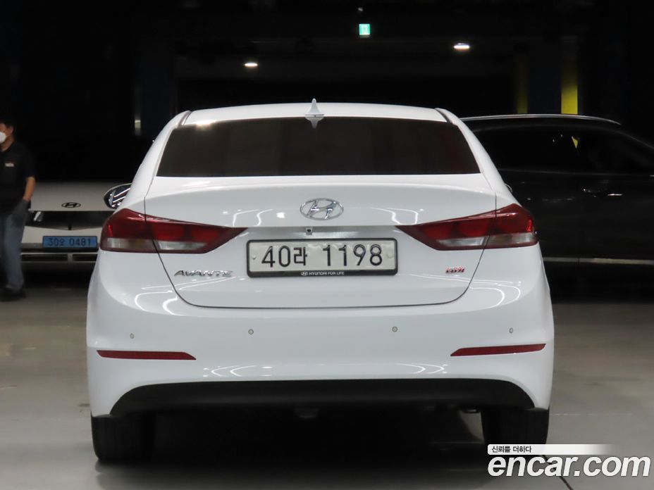 Hyundai Avante (AD) 6th Gen фото 3